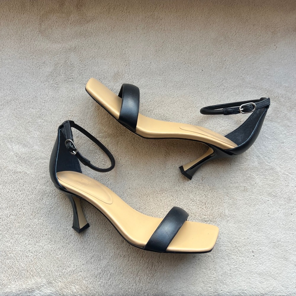 Marc Fisher LTD Derine Women 6.5 Black Leather Ankle Strap Triangle Heel Sandal